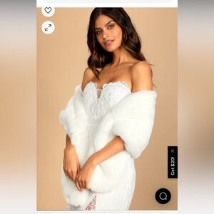 Lulus white faux fur shrug